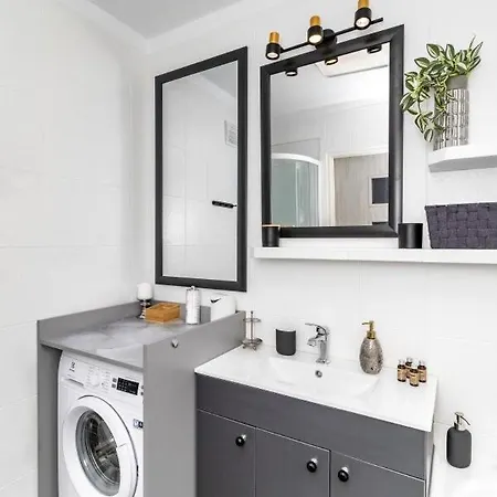 Apartamento Wonderful 2-bedroom With Balcony