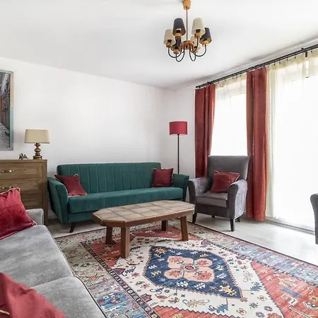 Wonderful 2-bedroom With Balcony *